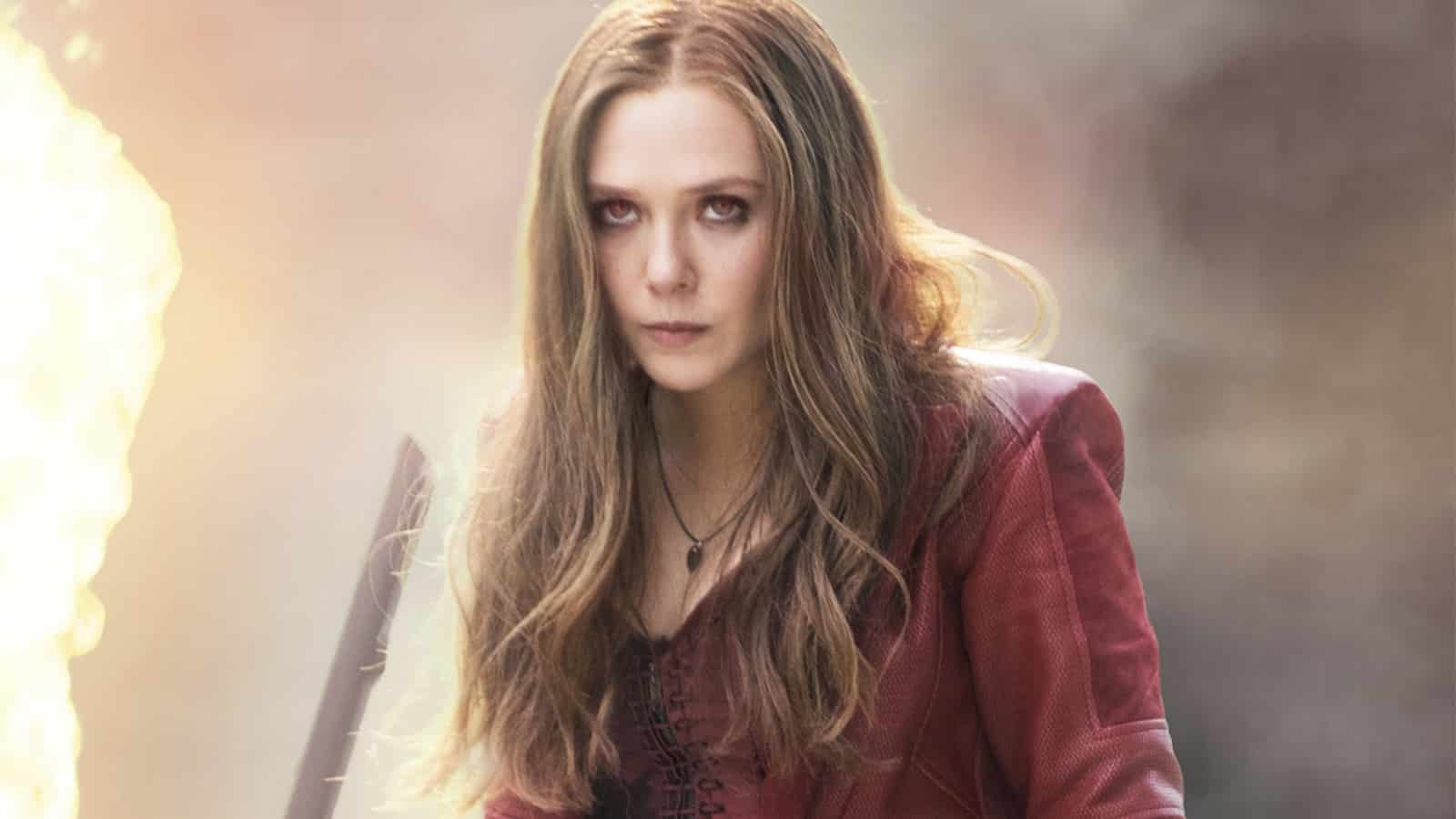 Elizabeth Olsen nei panni di Scarlet Witch