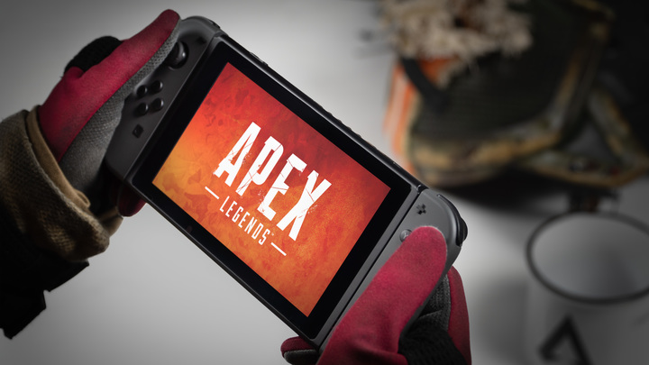 Gambar Nintendo Switch dengan layar Apex, salah satu konsol yang ingin dilihat pemain silang