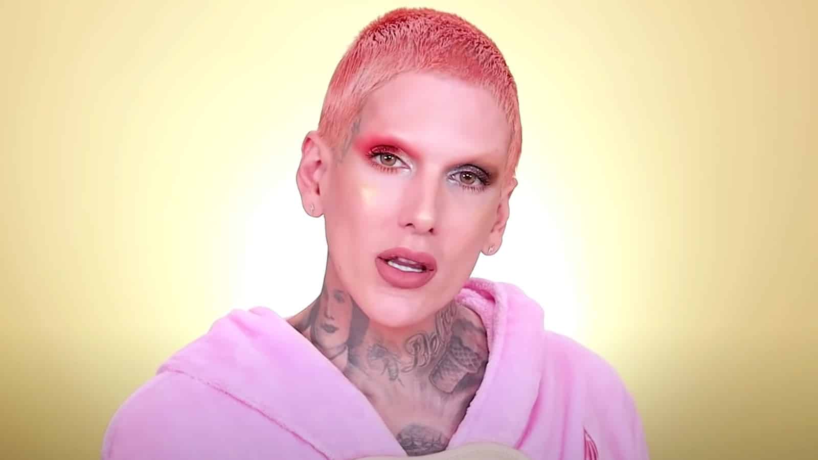 Trying The World's MOST Beautiful Makeup Is It Jeffree Star