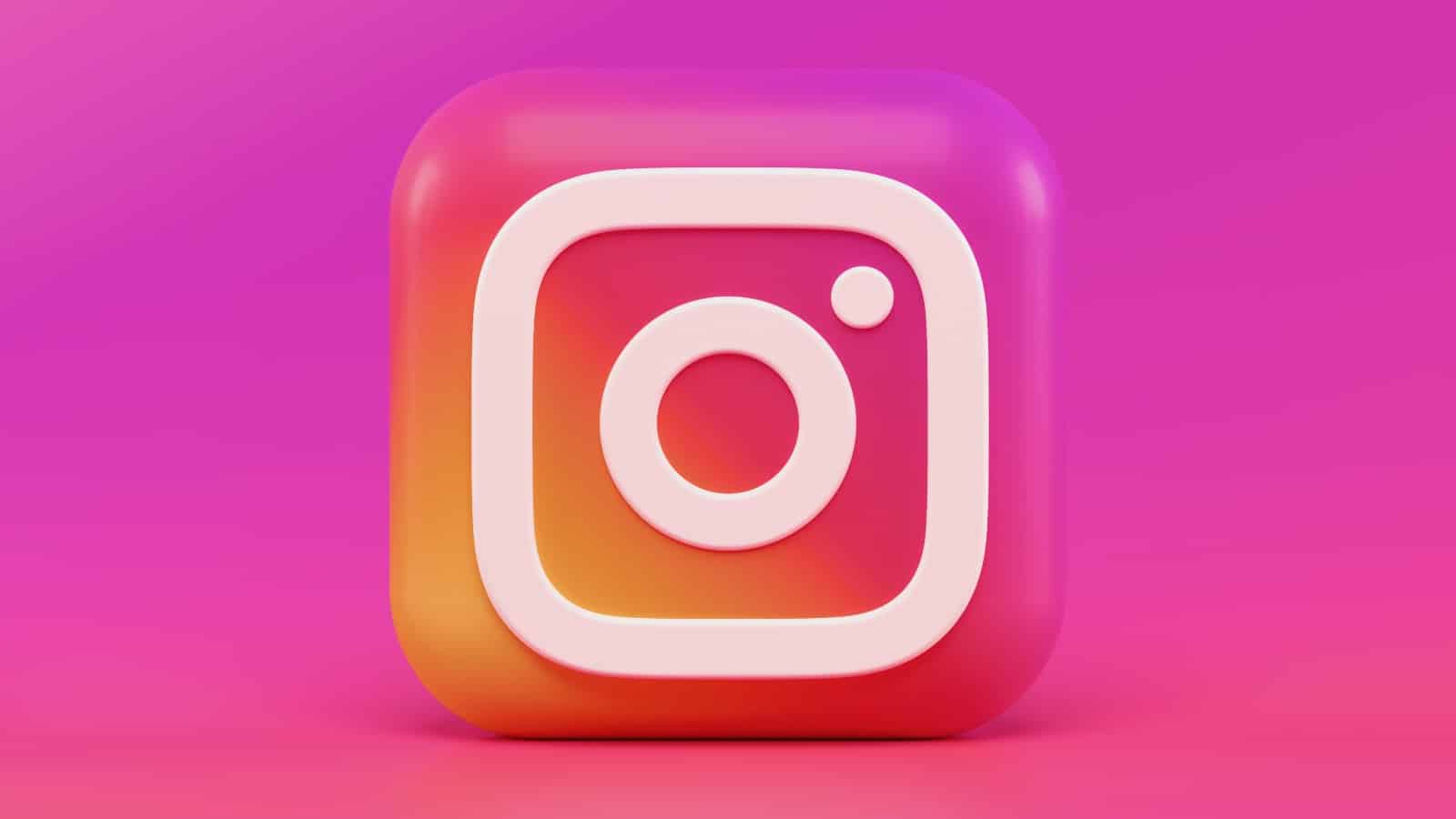 Does Instagram notify when you screenshot a story? - Dexerto