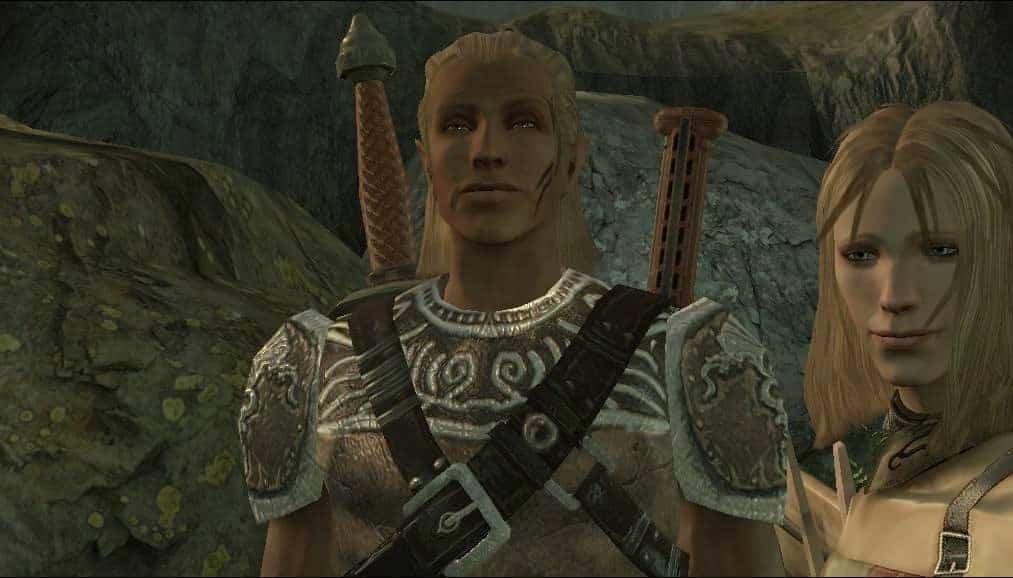 Dragon Age Origins Elf Man Man With Two Daggers Melihat Kamera