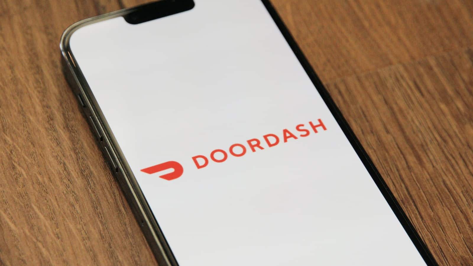 https://editors.dexerto.com/wp-content/uploads/2022/04/11/DoorDash-App-phone.jpg