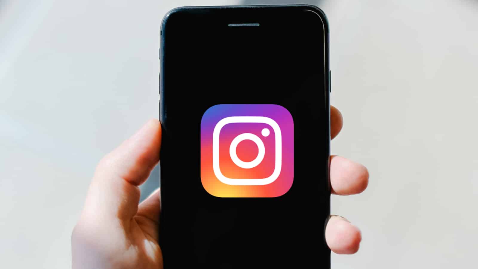 How to delete comments on Instagram - Dexerto