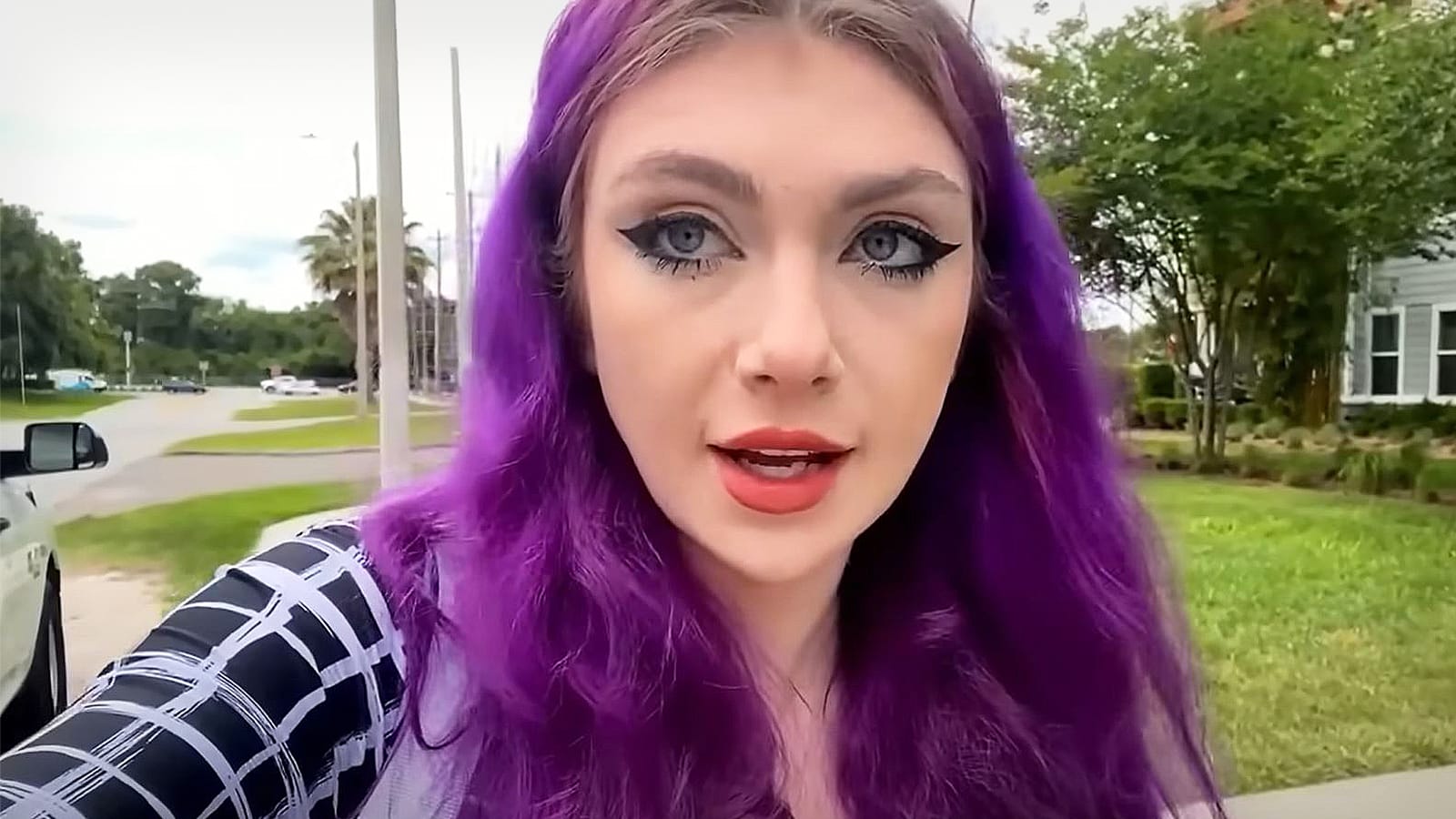 QTCinderella addresses the JustaMinx situation
