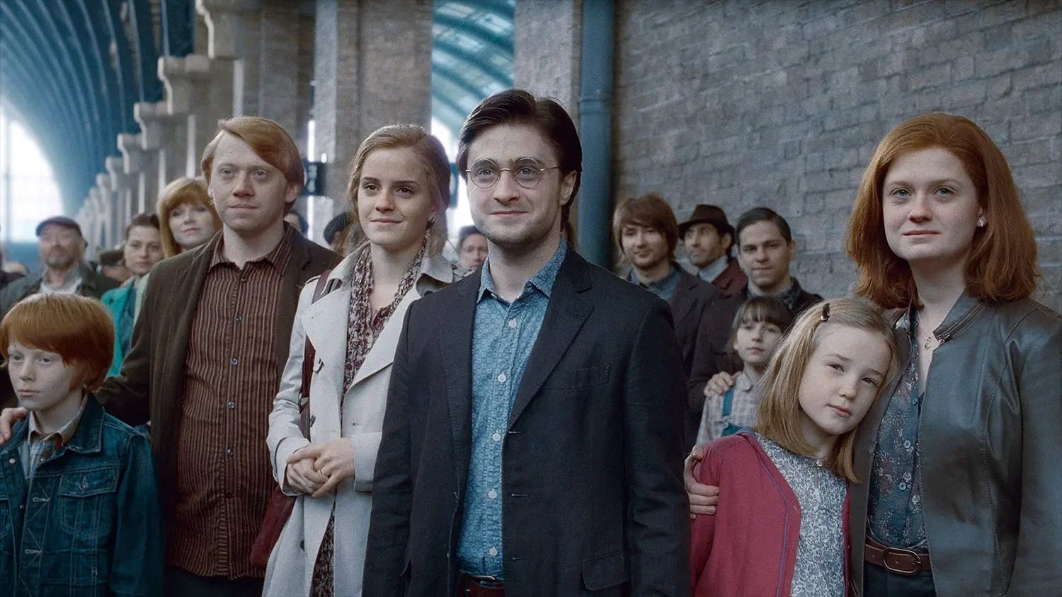 Daniel Radcliffe, Emma Watson, Rupert Grint, dan Bonnie Wright pada akhir Harry Potter dan Deathly Hallows Bahagian II
