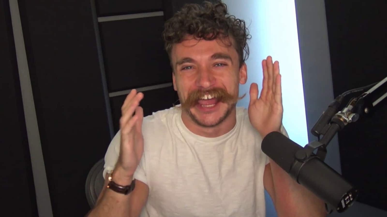 Twitch streamer Crayator hit with surprise ban Dexerto