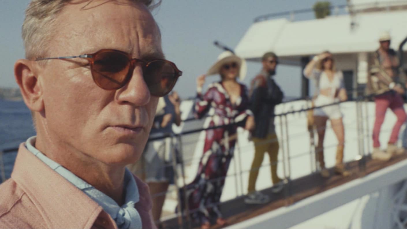 Daniel Craig his Knives Out accent on sequel Glass Onion Dexerto