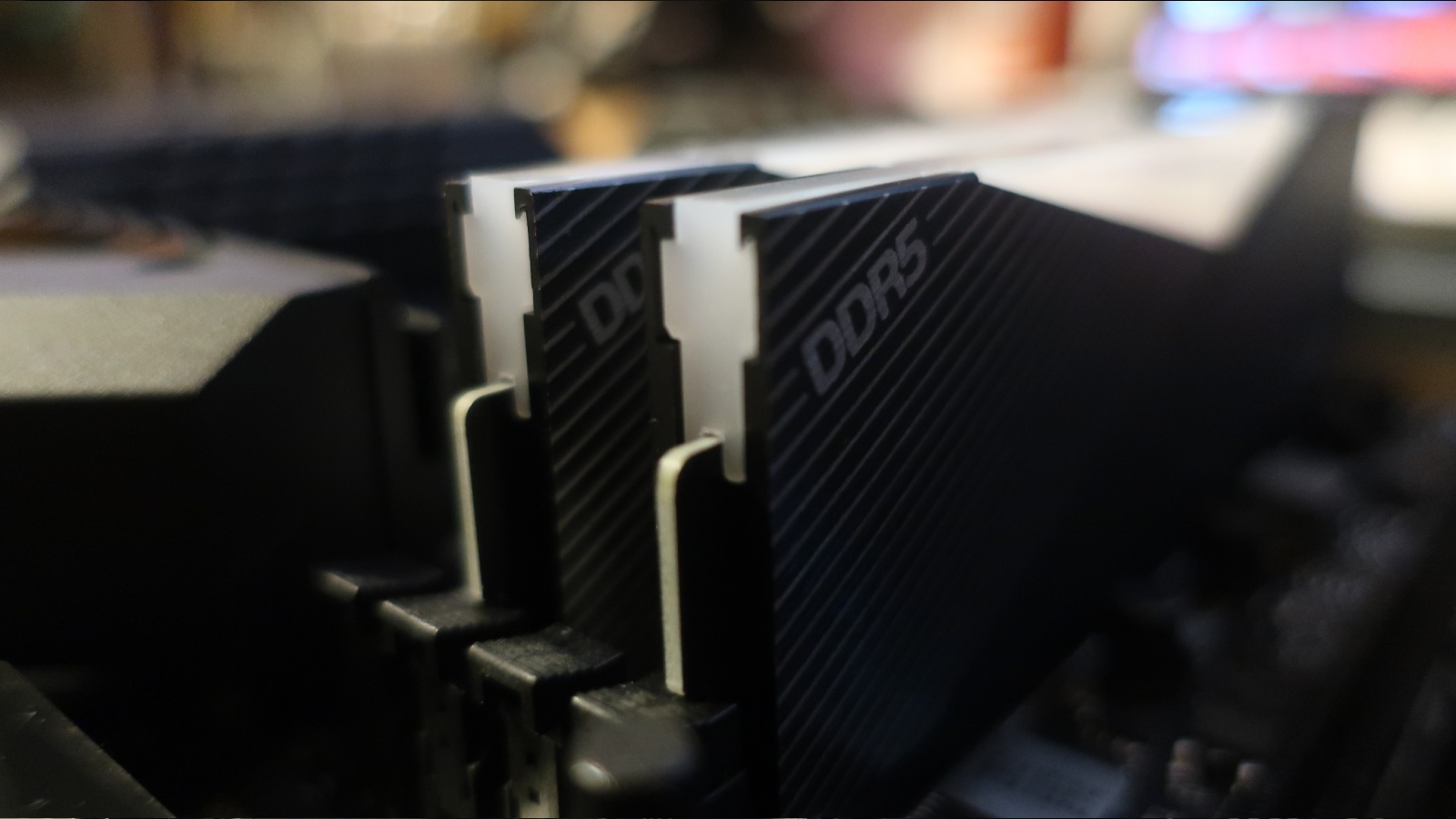 PC gamers rejoice as RAM prices set to plunge to new lows – Egaxo
