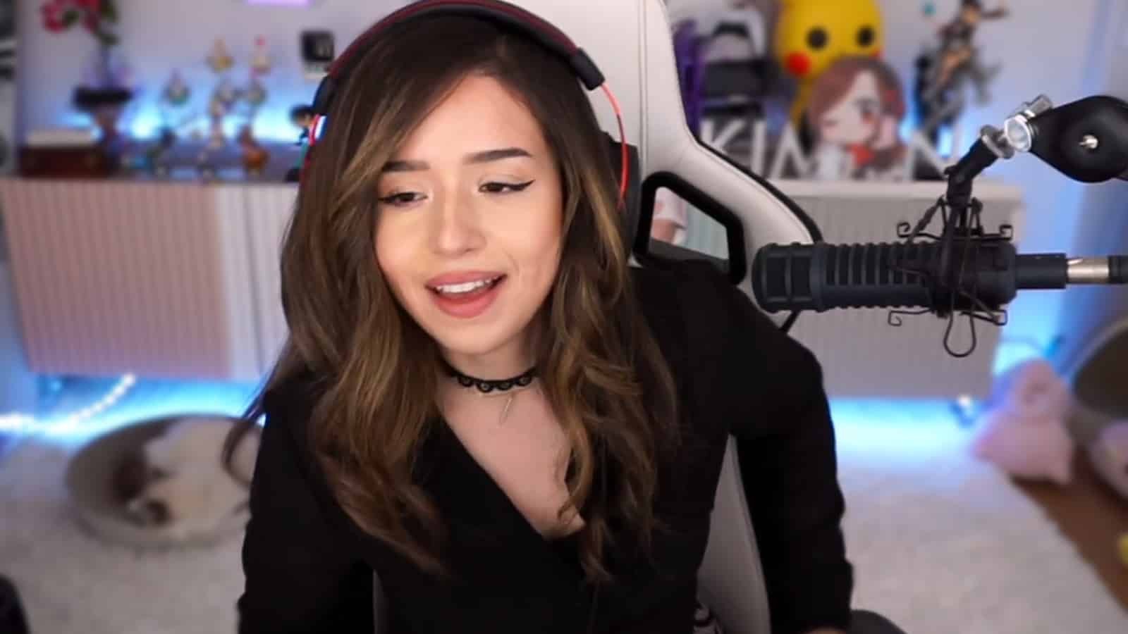 Pokimane mocks teammate’s failed roast after carrying them in OW2