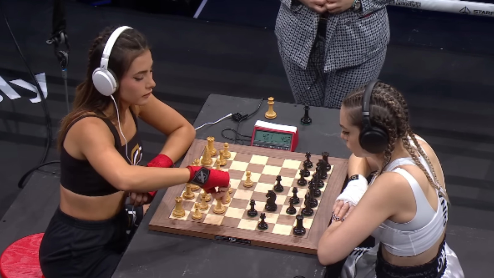 Dina Belenkaya leans into heel role against Andrea Botez in budding  chessboxing rivalry - Dot Esports
