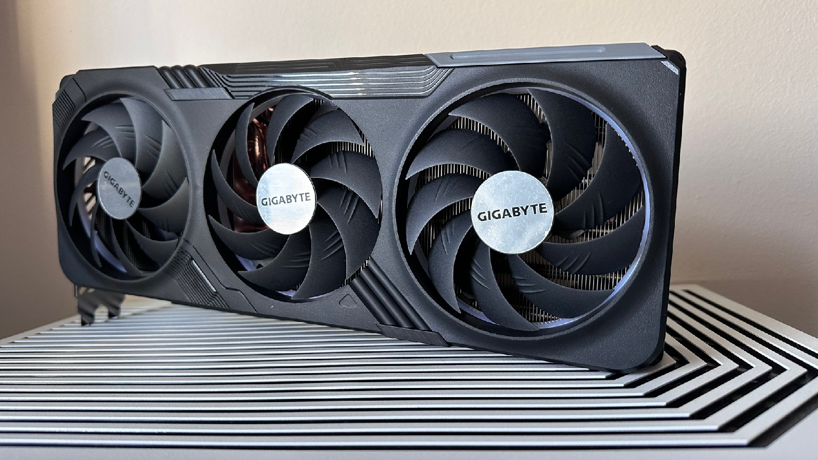 Gigabyte GeForce RTX 4070 Ti SUPER GAMING OC 16G 
