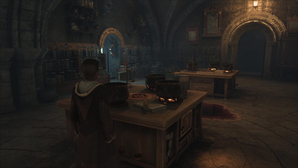 Skärmdump med Potions -klassrummet i Hogwarts Legacy