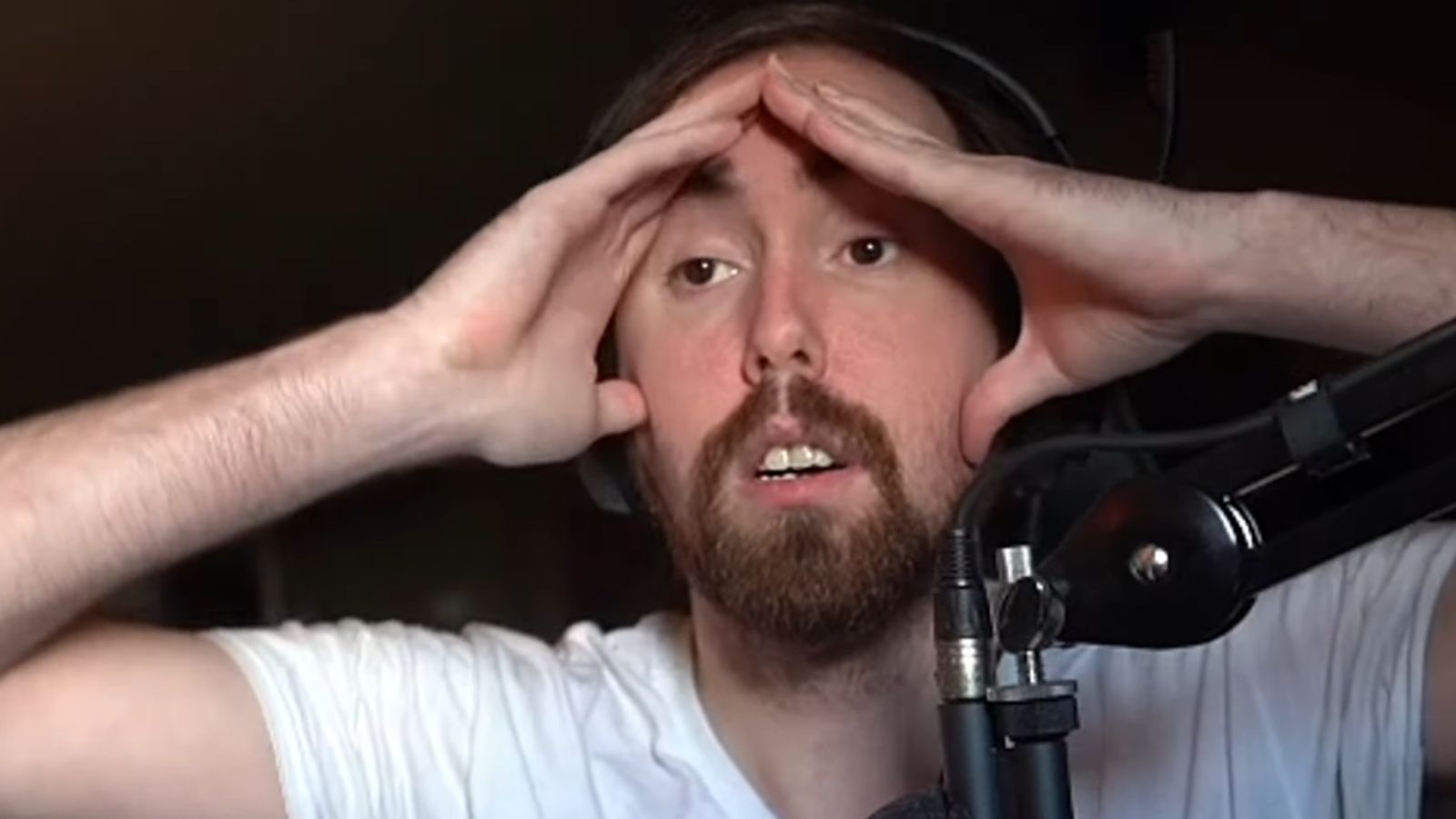 Asmongold left stunned after Diablo 4 bug deletes his character during stream – Dexerto