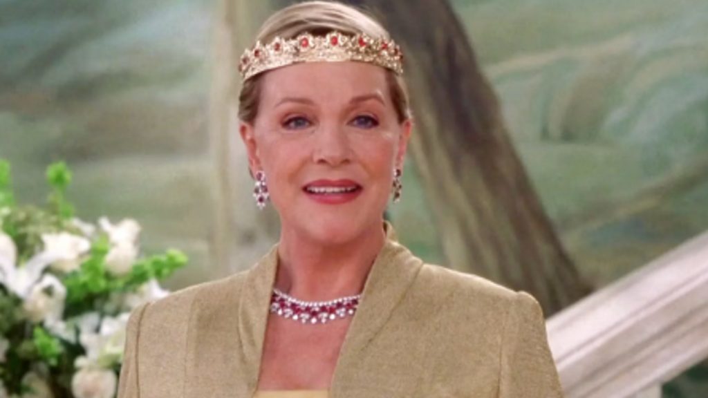 皇后克拉麗絲·雷納迪（Queen Clarisse Renaldi）在《公主日記2》中戴皇冠2