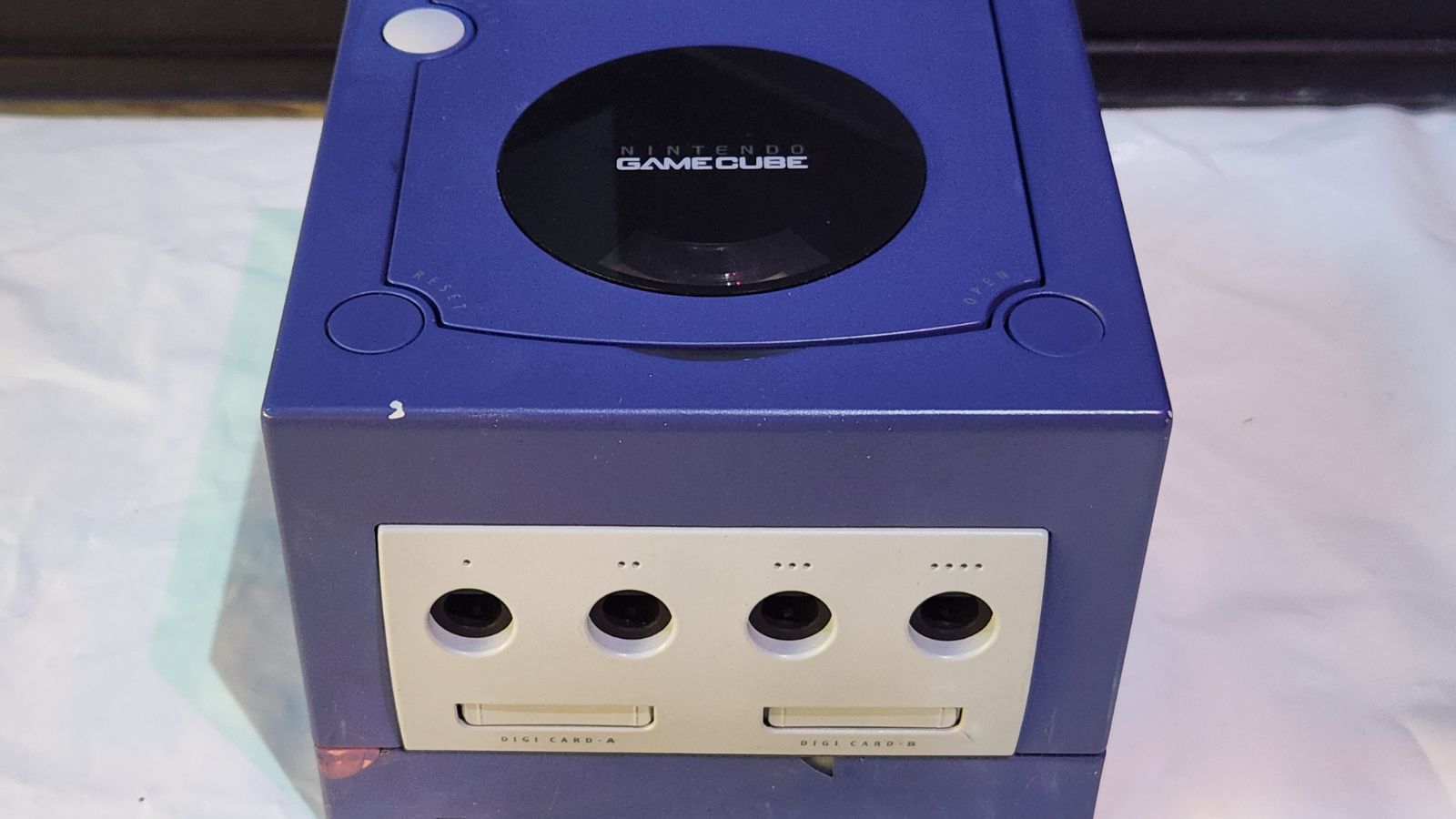 Collector finds incredibly rare GameCube prototype with one-of-a-kind controller – Dexerto