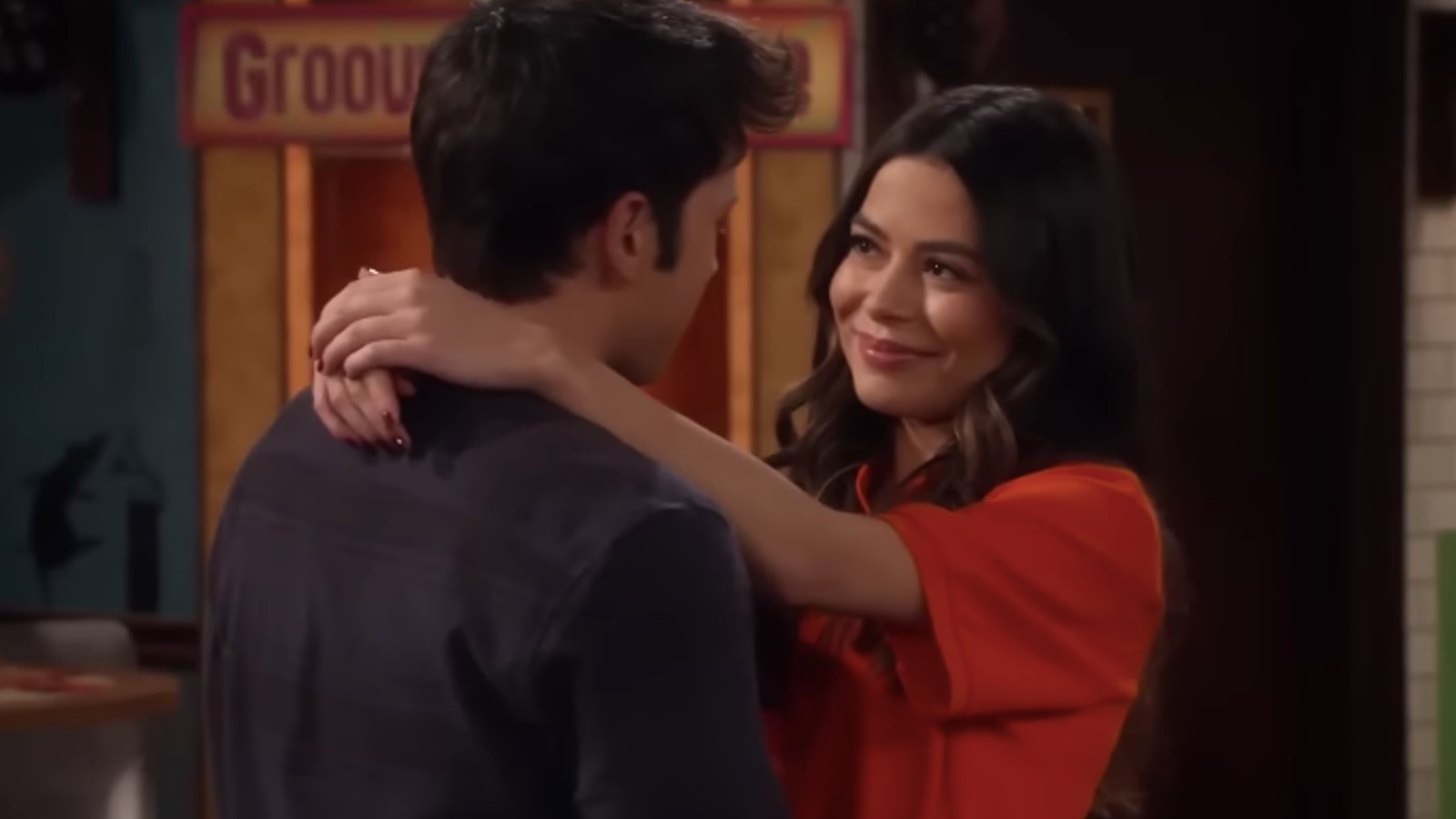 Do Carly and Freddie Finally Date in the 'iCarly' Reboot?