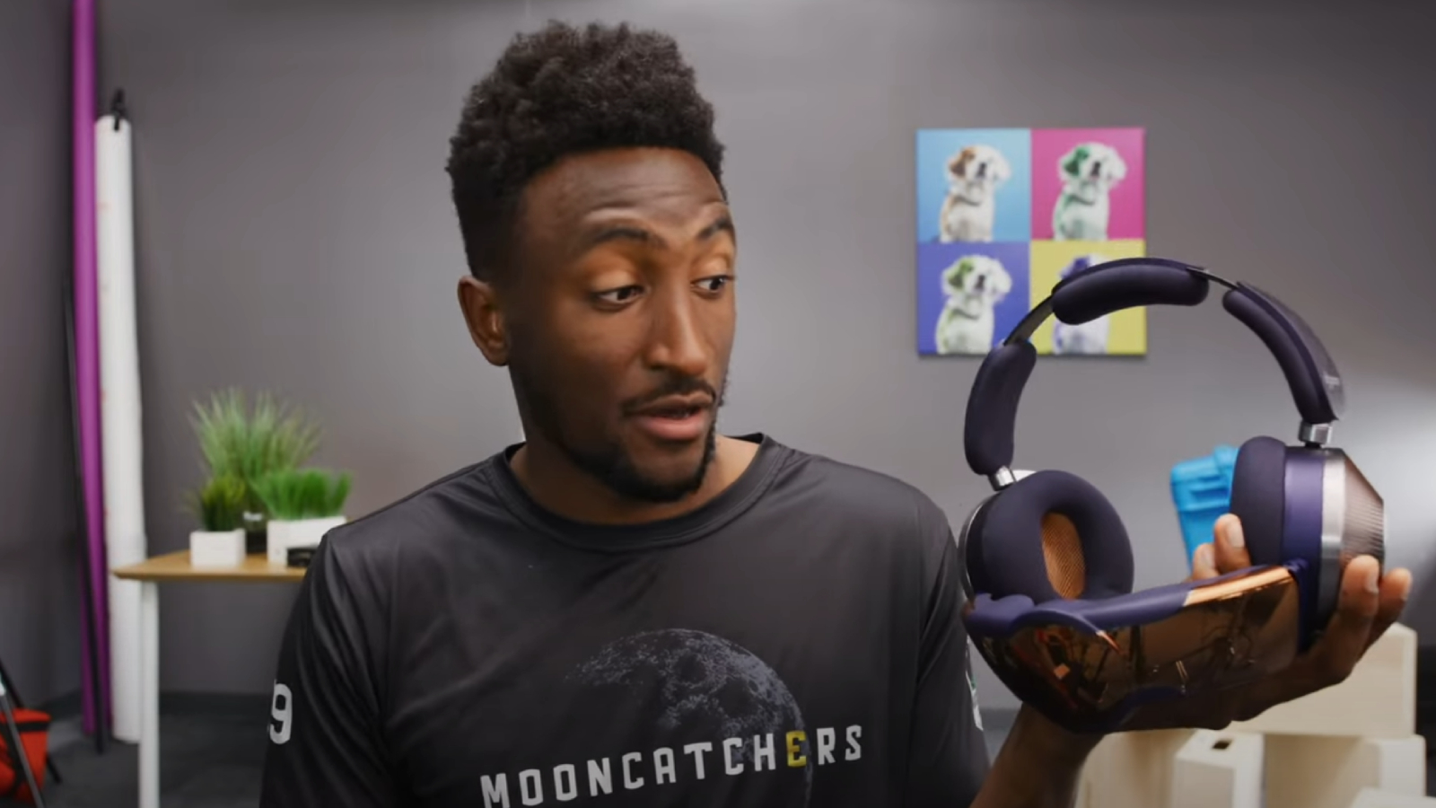 Marques Brownlee blasts Dyson Zone headphones “no one should buy it” – Egaxo