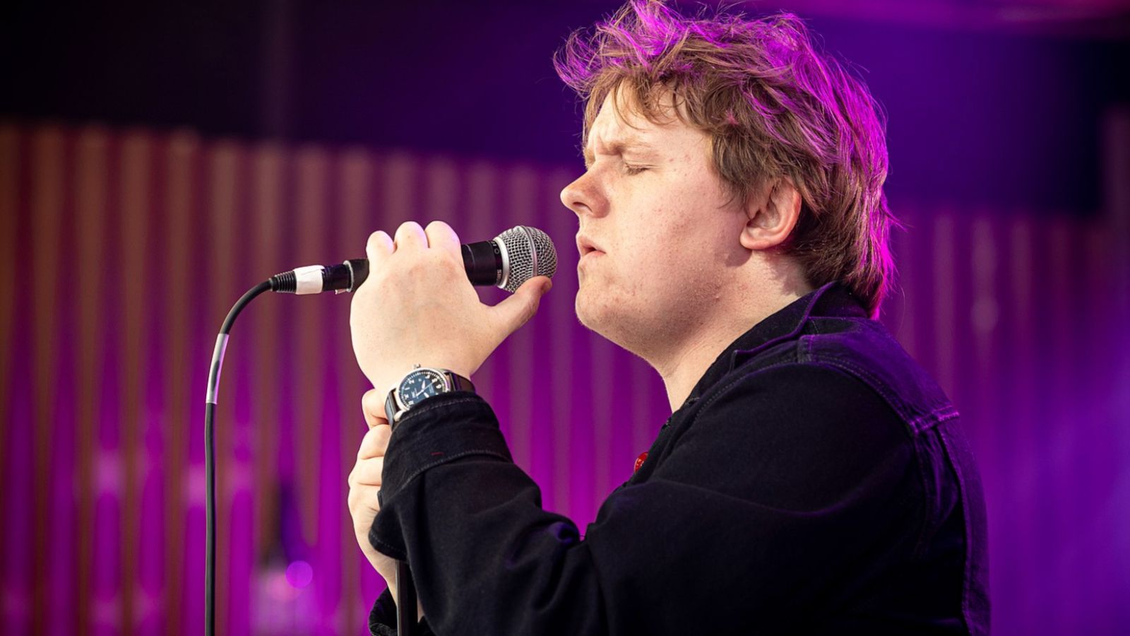 What happened to Lewis Capaldi? Singer takes break after Glastonbury