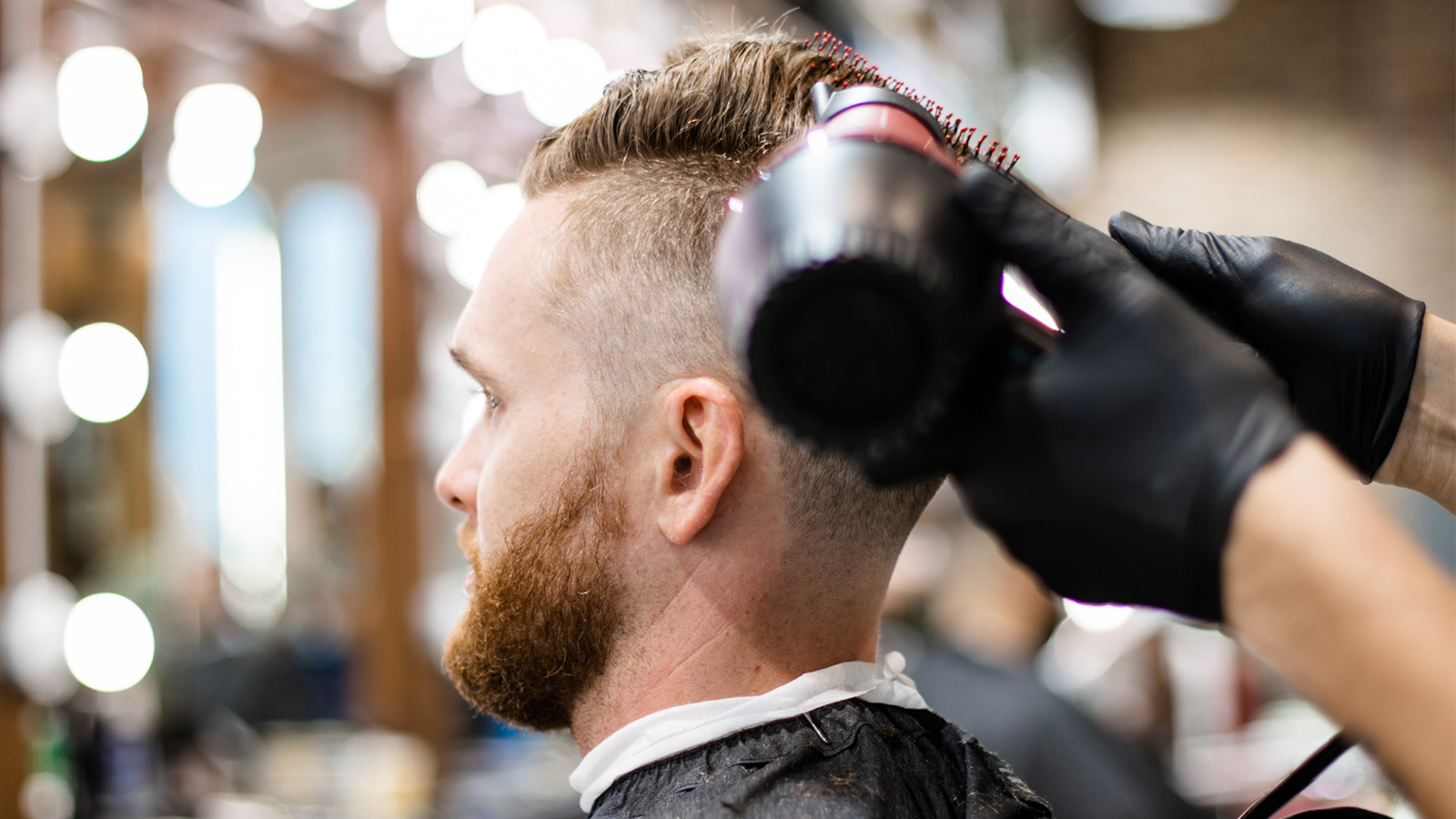 LA barber goes viral after leaked DMs reveal he’s charging 1000+ for single haircut Dexerto