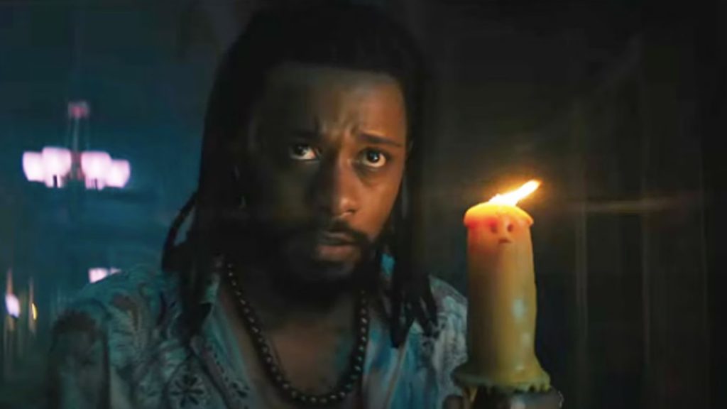 Lakeith Stanfield nei panni di Ben in Haunted Mansion