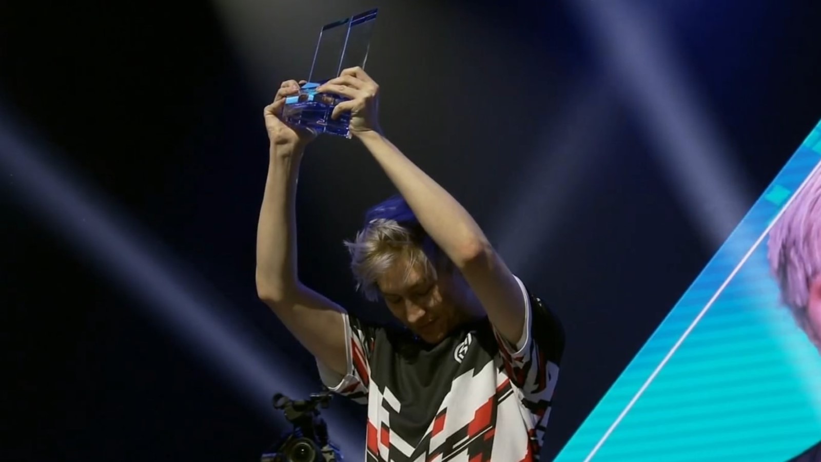 Smash Bros legend Leffen goes undefeated in Guilty Gear Strive at EVO