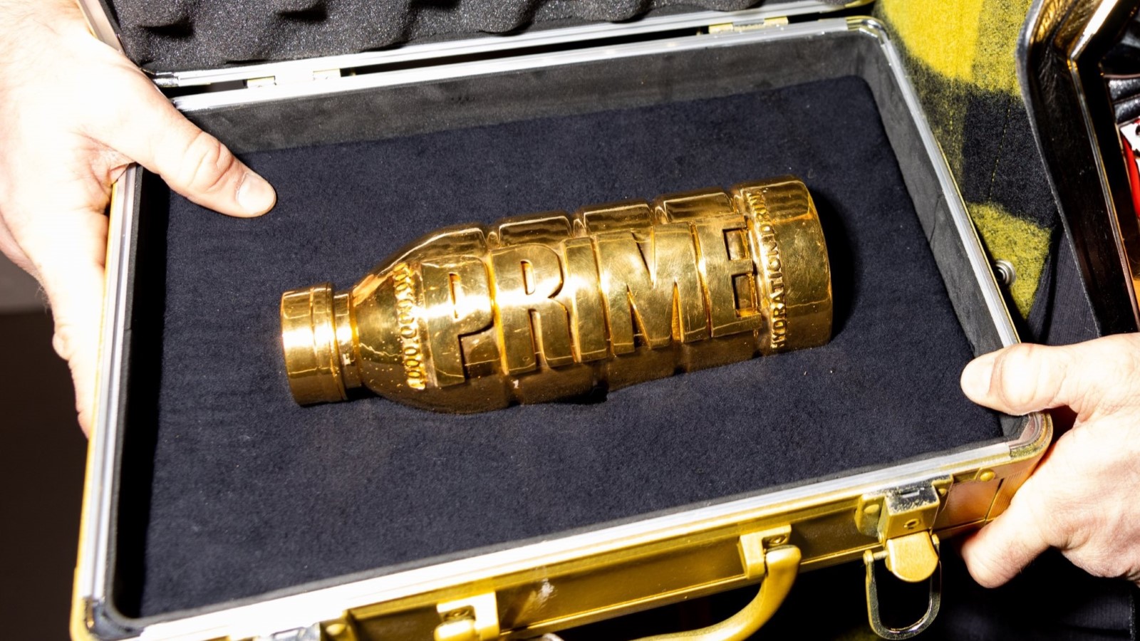 Logan Paul incinerates $500k as fans fail Golden Prime bottle challenge -  Dexerto
