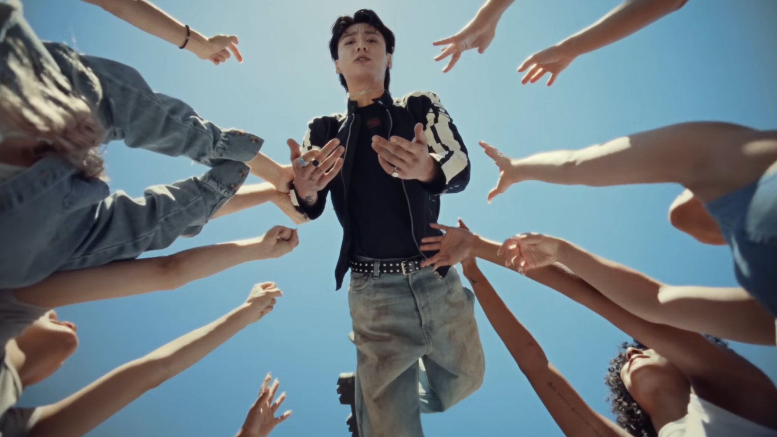 Jungkook's Golden makes biggest debut for solo K-pop artist - Dexerto