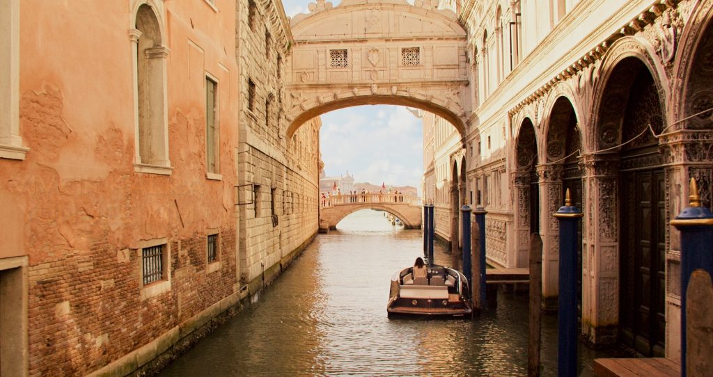 Filming Locations of Netflix's Lift: Unveiling the Whereabouts