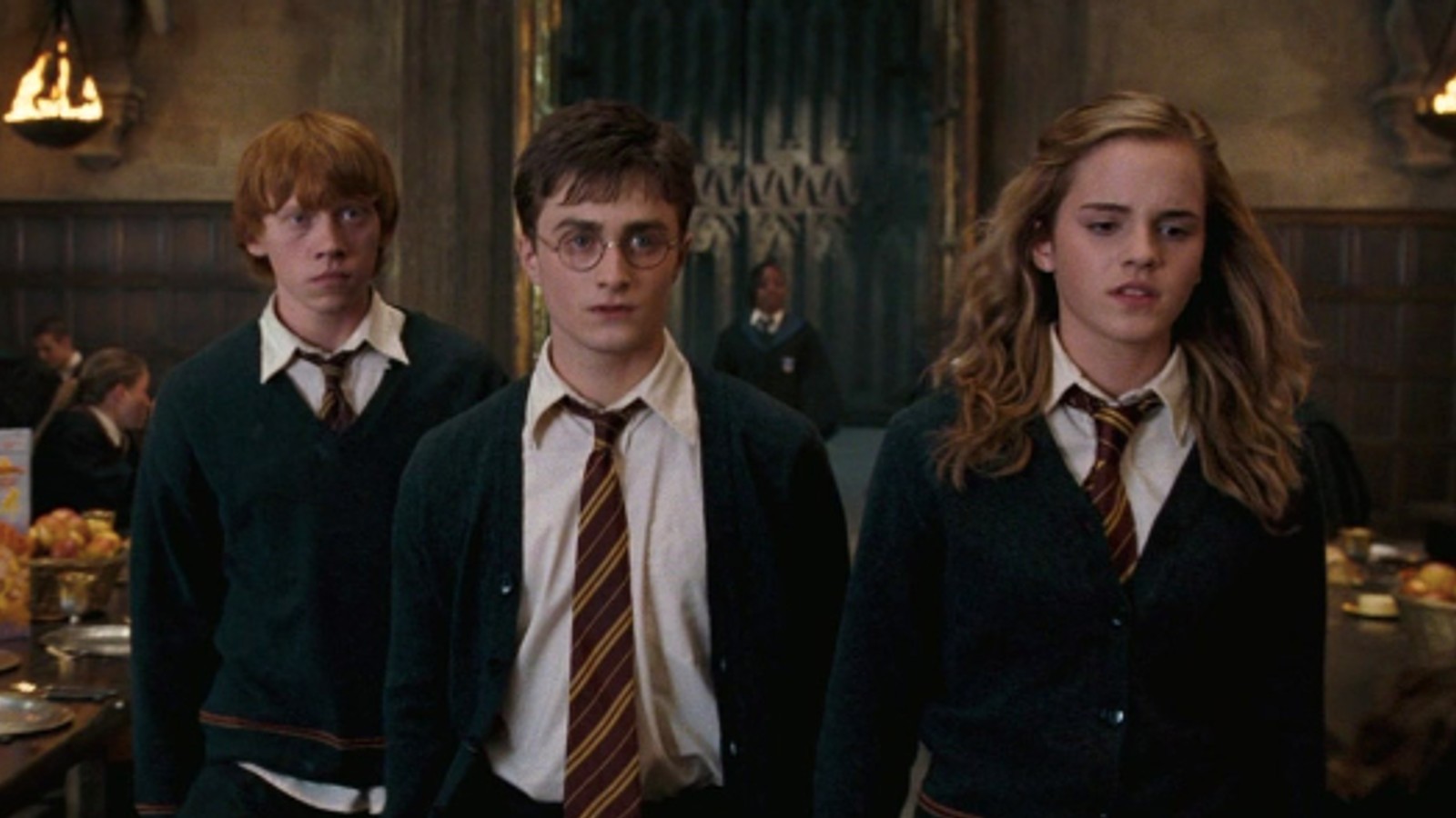 Сколько лет пятикурсникам в Гарри Поттере?