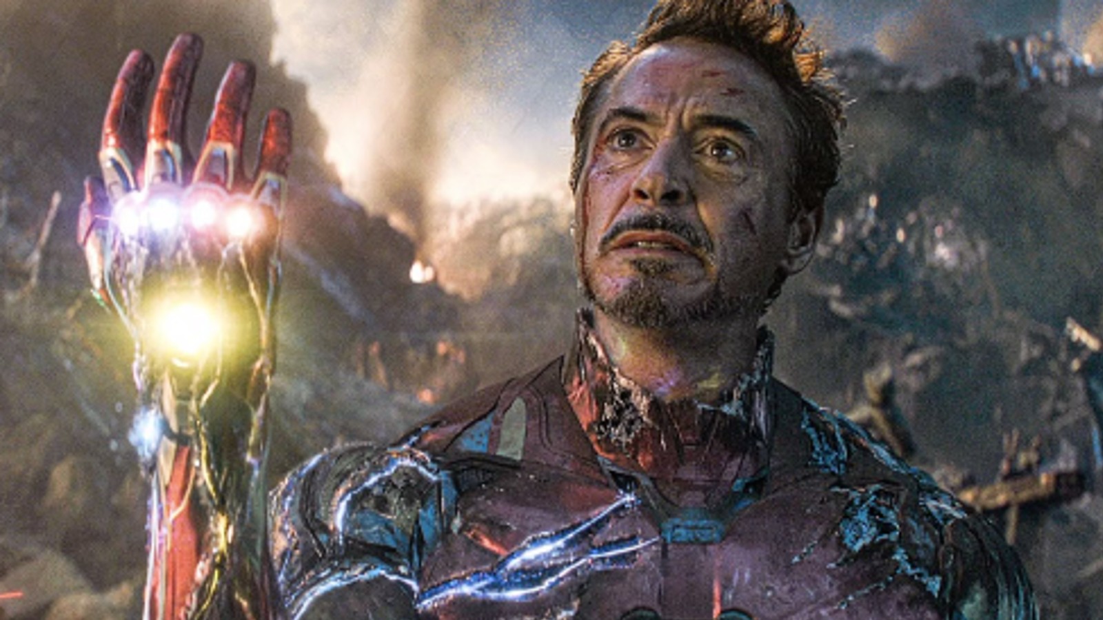 Поклонники Marvel разделились после намеков звезды на возвращение мертвого персонажа