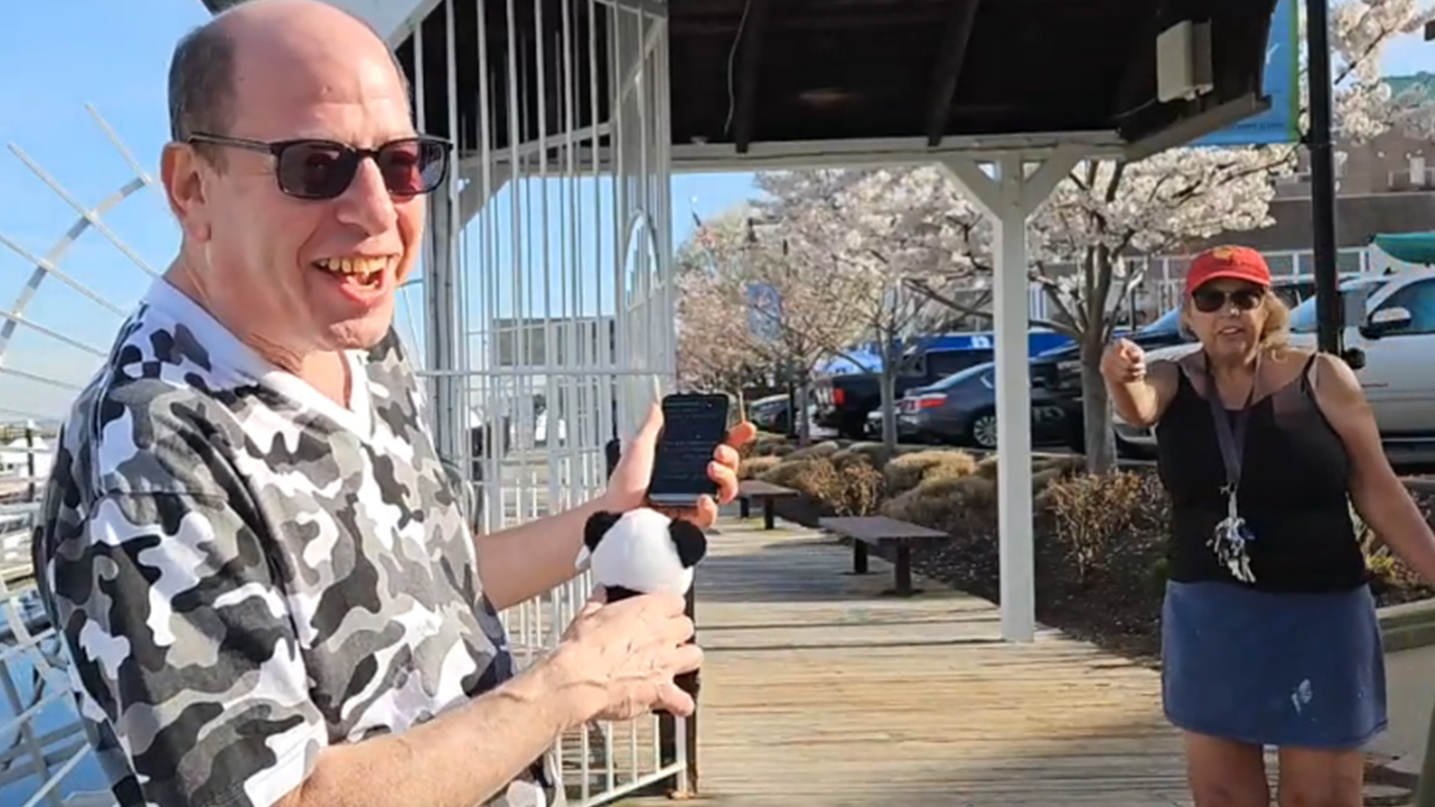Twitch streamer has perfect response to ‘Karen’ accusing him of trespassing on boat dock