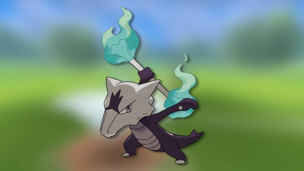 O Pokémon Alolan Marowak aparece contra um fundo desfocado