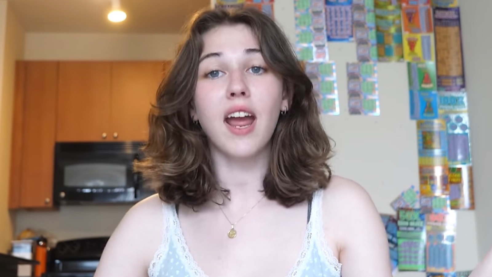 YouTuber Caroline Konstnar slammed for “faking” 13-week pregnancy to promote her Patreon - Dexerto